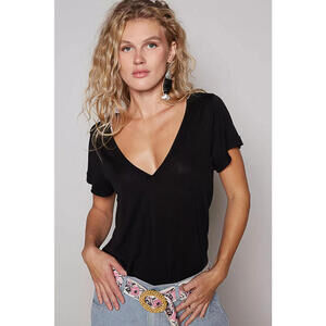 POL Basic V-Neck Short Sleeve T-Shirt